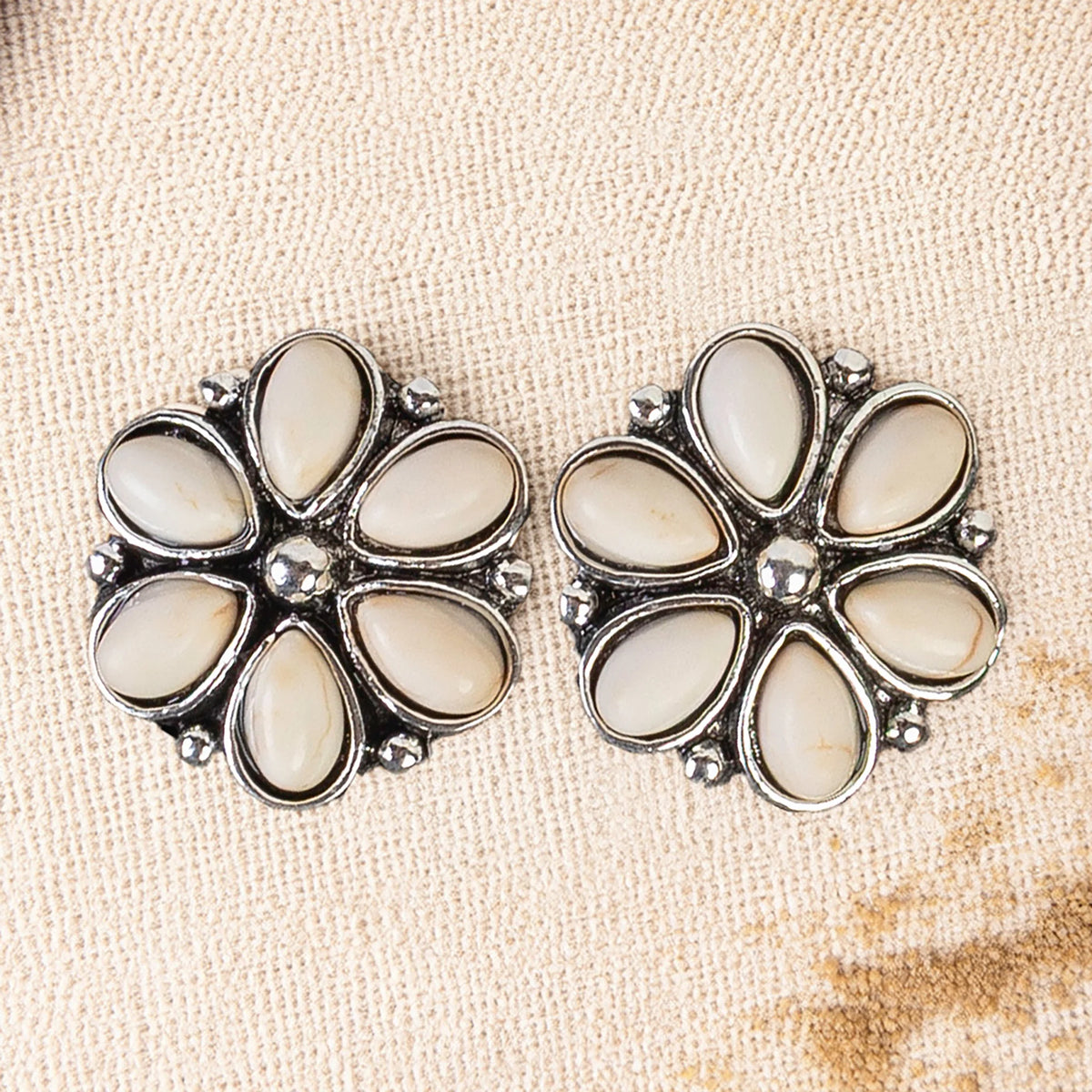93600 - Squash Blossom Stud Earrings - Ivory