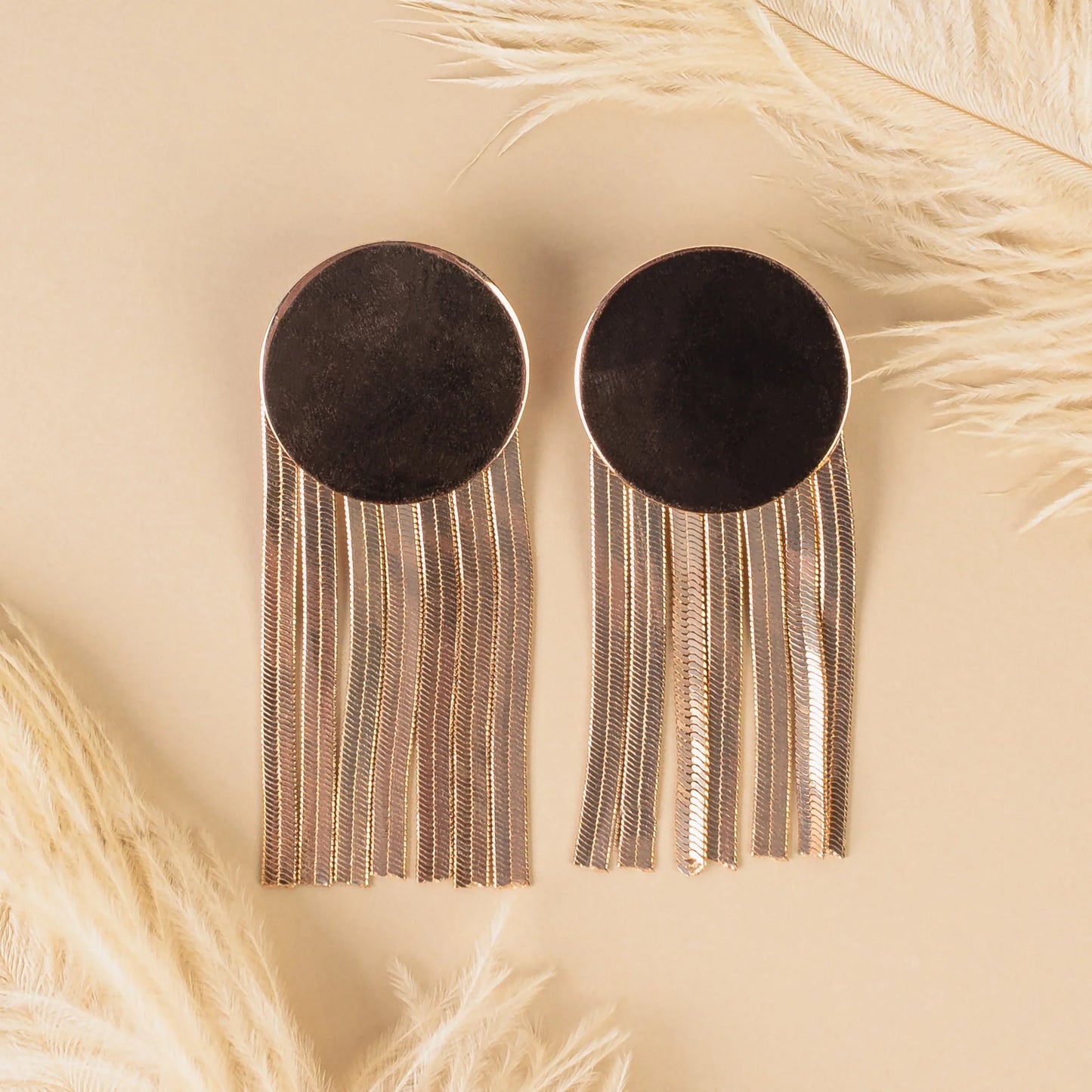 Free For All Friday SAMANTHA - Tassel Earrings - Gold