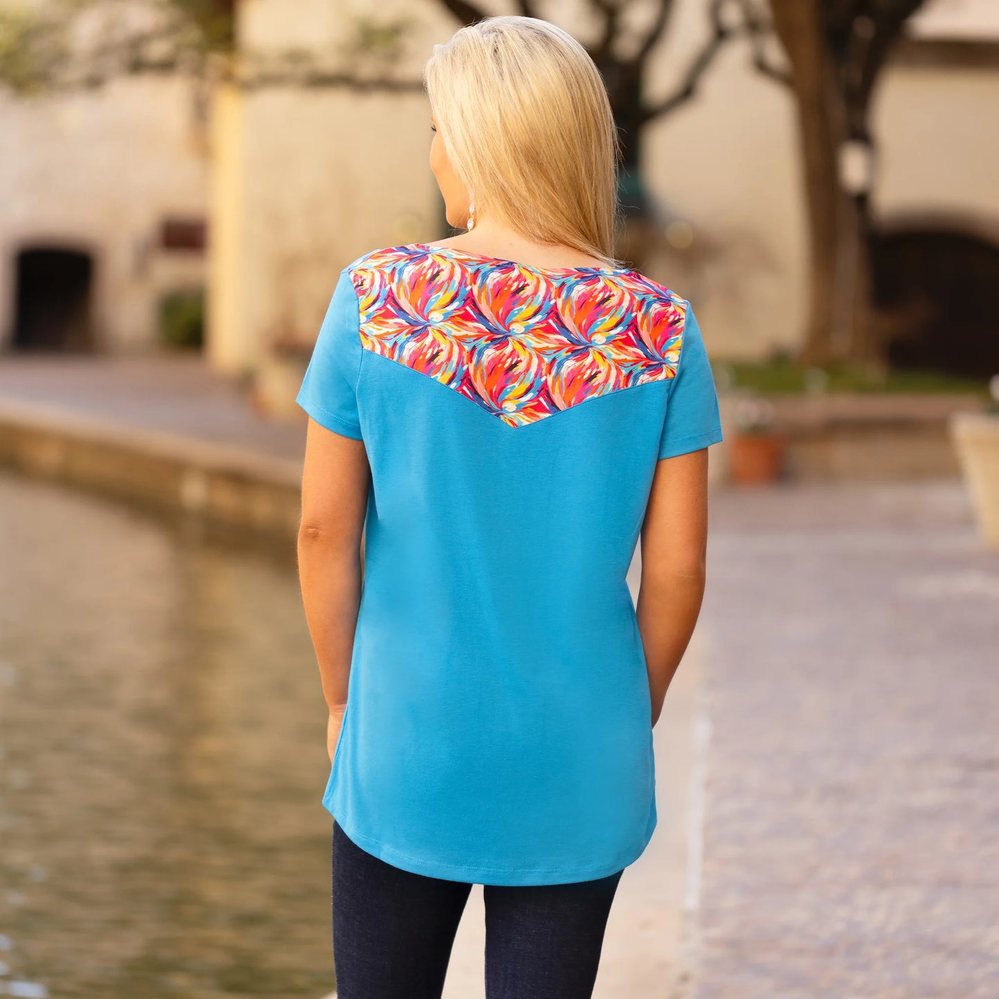 Sunshine & Redeo V-Neck Half Sleeve Top with Abstract Print Accents
