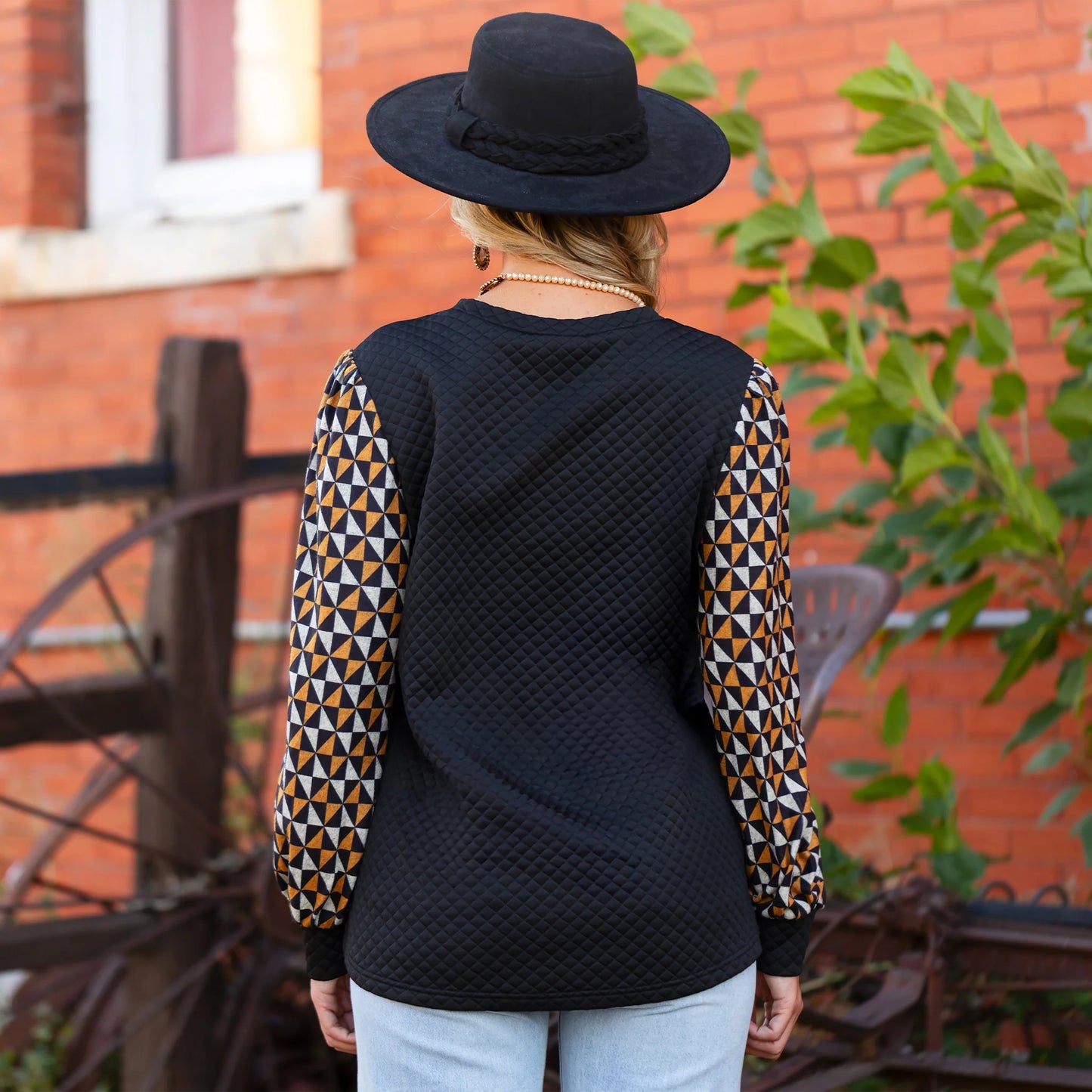 Quilted Geometric Print Long Sleeve Top
