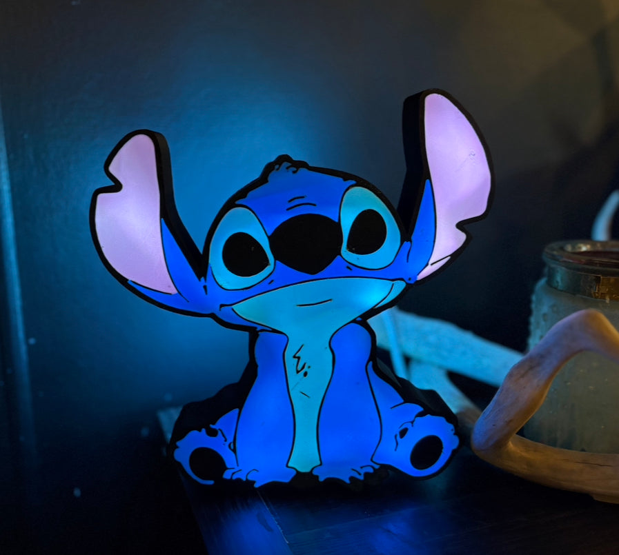 Made by Mike: Blue Alien Light Box