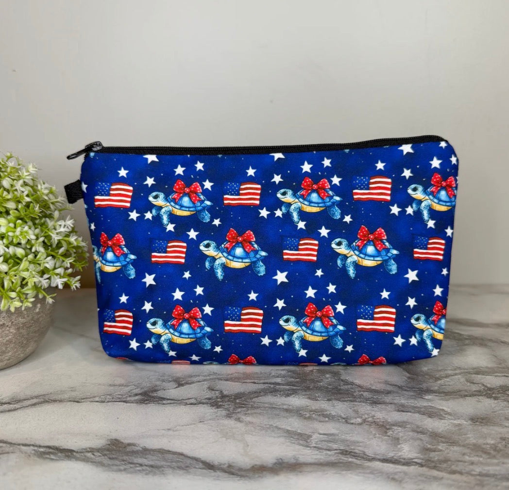 Americana Turtle Pouch