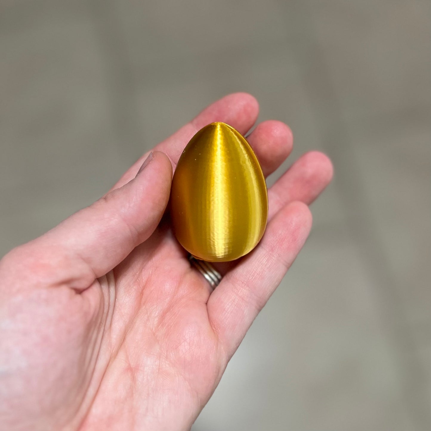 Made by Mike: Golden Egg Fidget Surprise - Firetruck