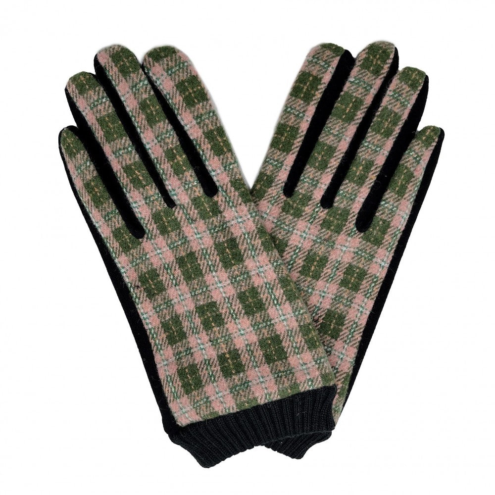 Do Everything In Love Plaid Knit Smart Touch Gloves.