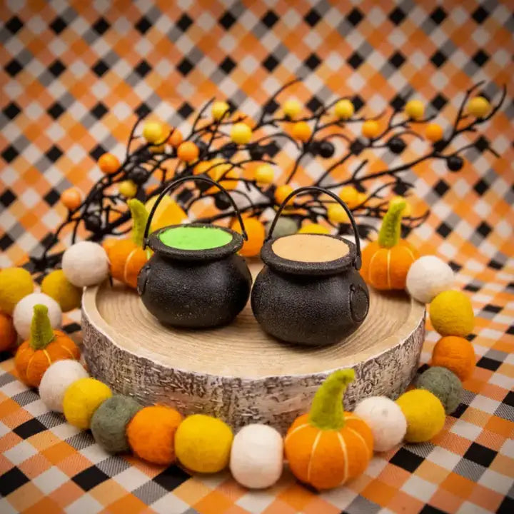 Cauldron Bath Bomb Shot