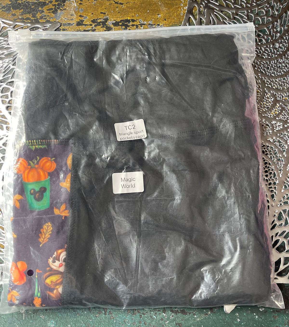 Magic World Fall - TC2 Side Panel Capri Leggings