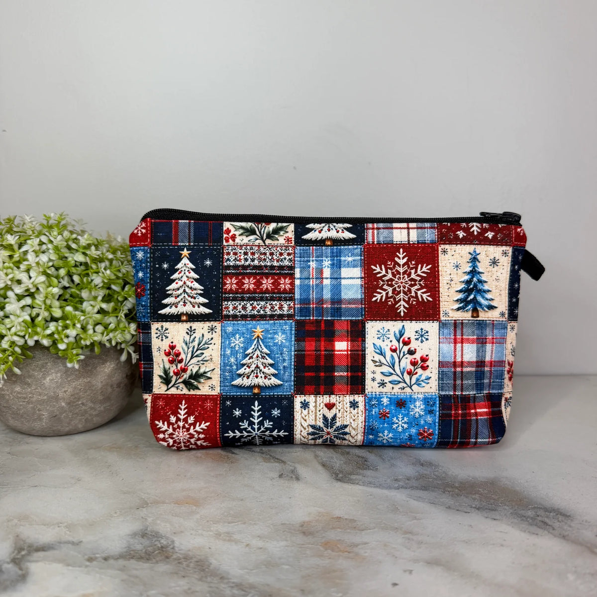 Pouch - Christmas Winter - Quilted Plaid Snowflake Tree