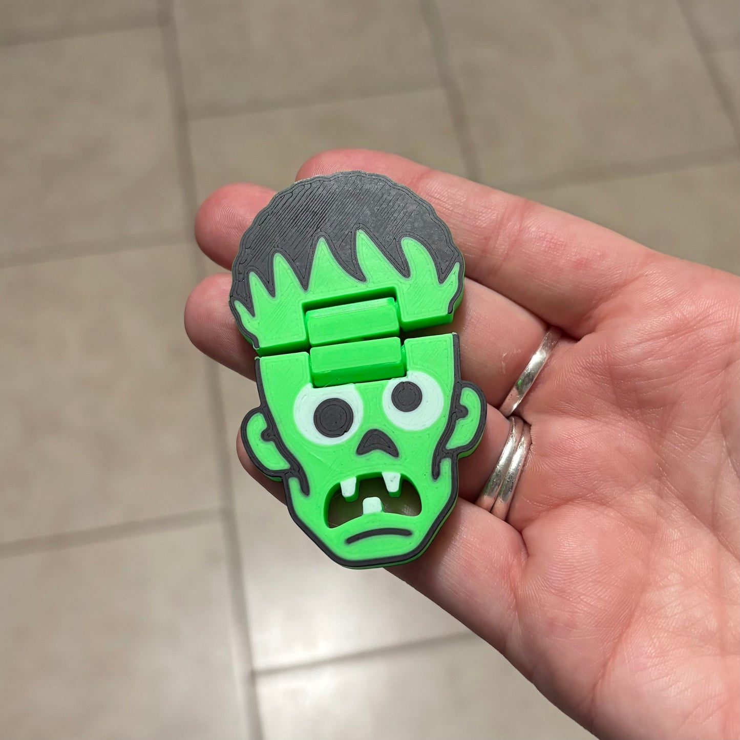 Made by Mike: Slip Slidin’ Zombie Fidget
