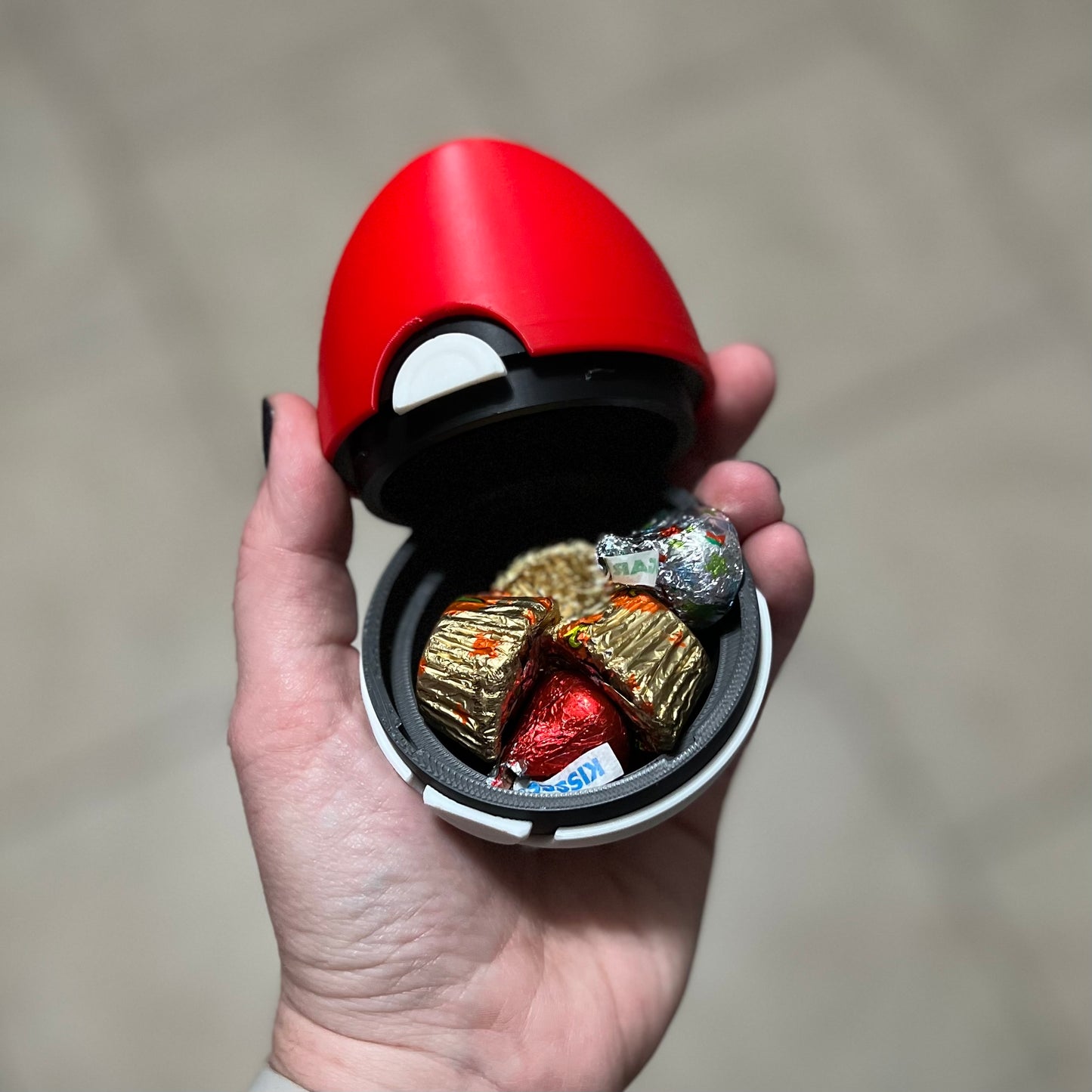 Made by Mike: HUGE Openable Poké-Egg
