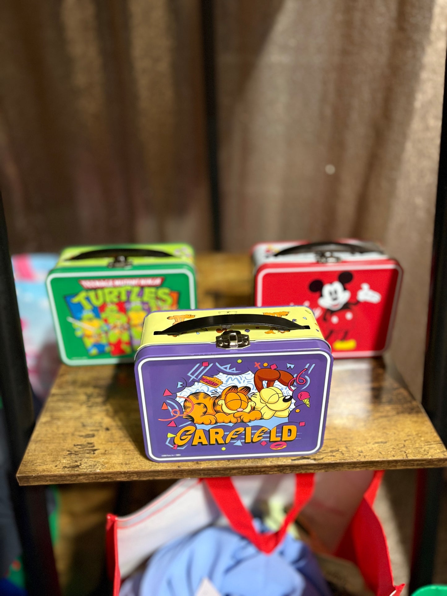 Character Metal Box PICK A PIECE