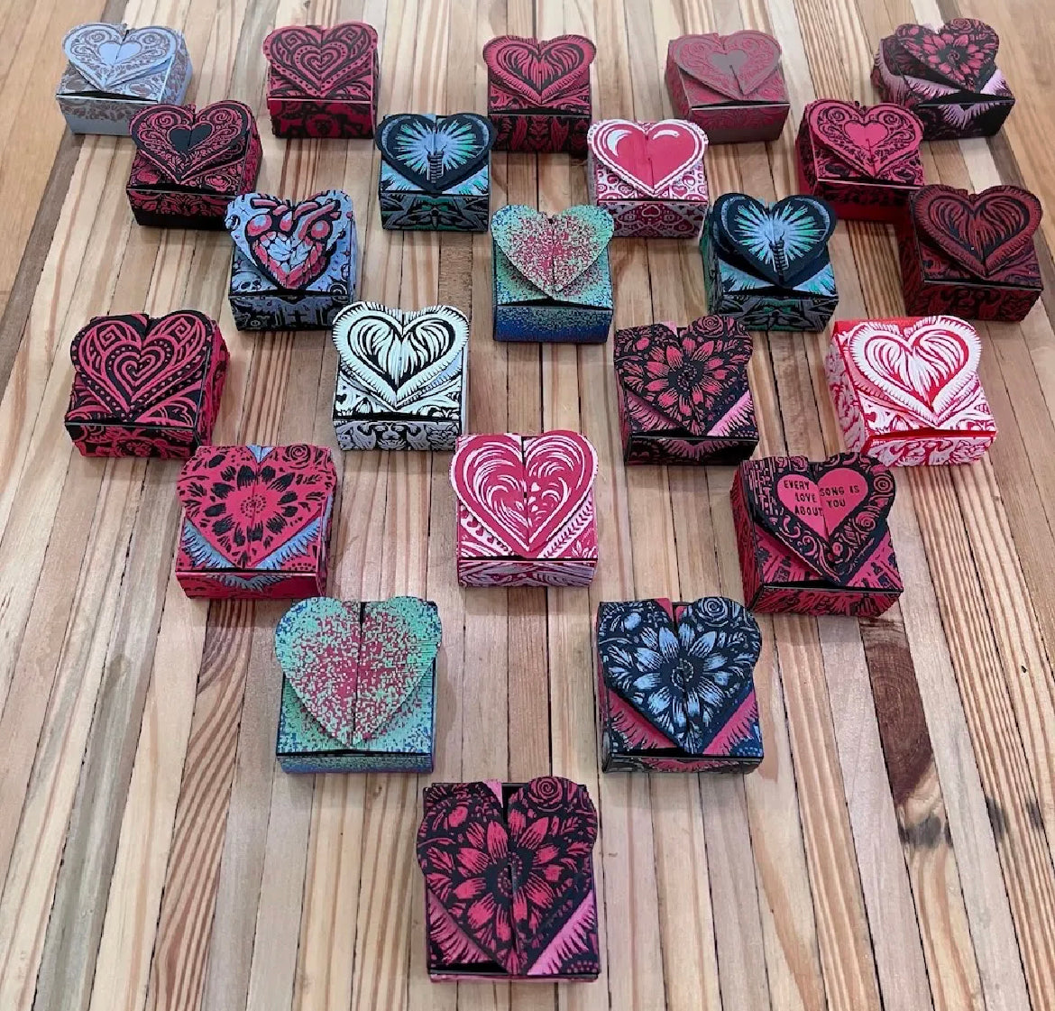 Made by Mike: Mystery 3D Printed Folding Heart Box