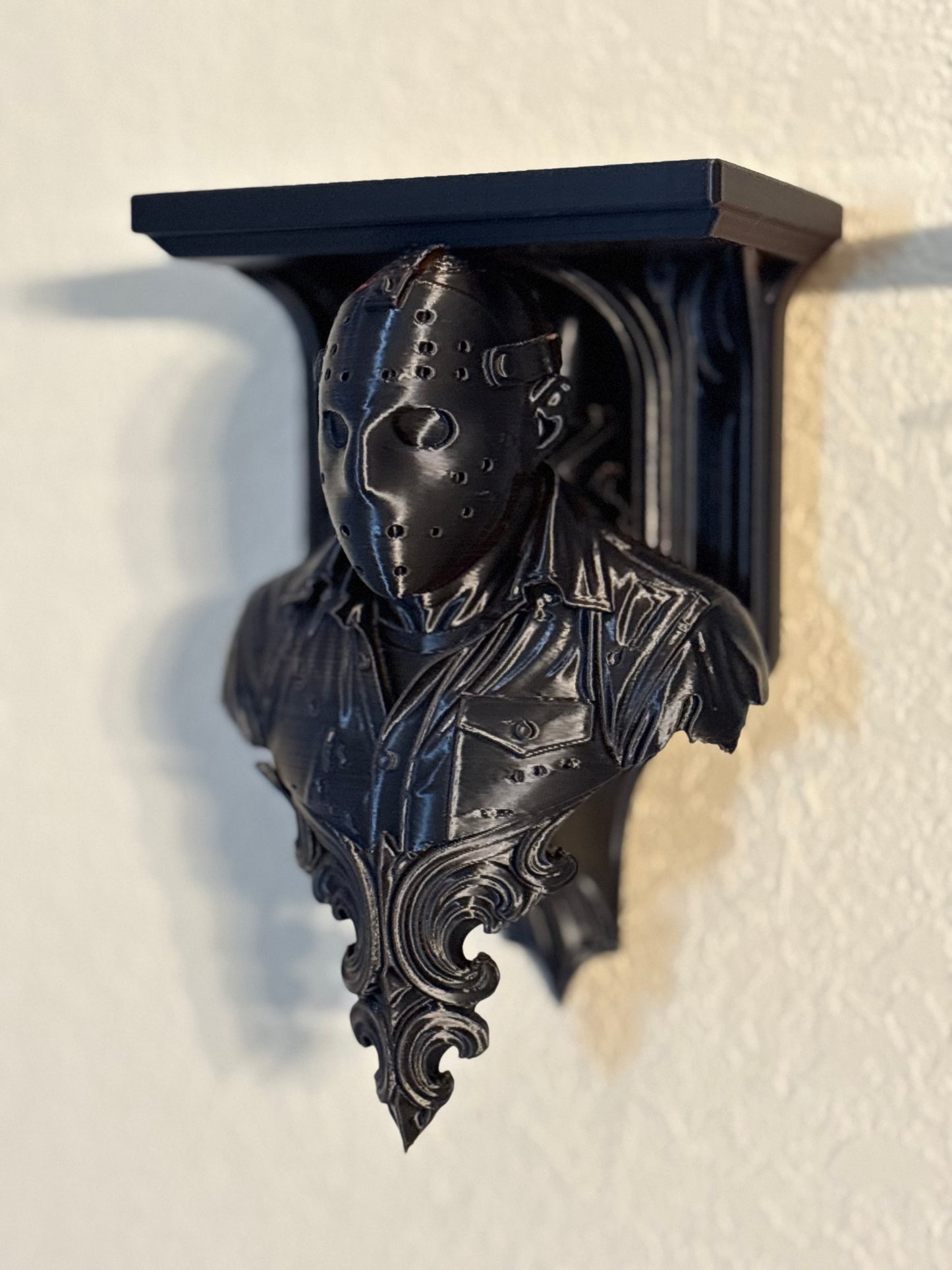 Made by Mike: Horror Shelf