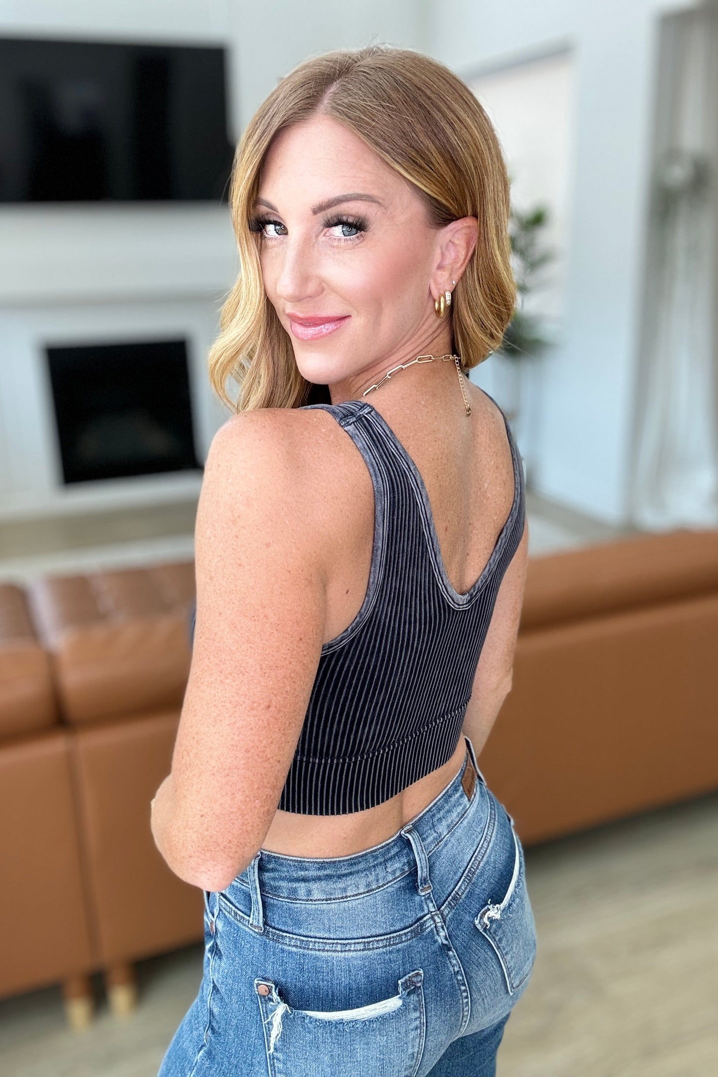 When and Where Reversible Ribbed Cropped Tank in Black
