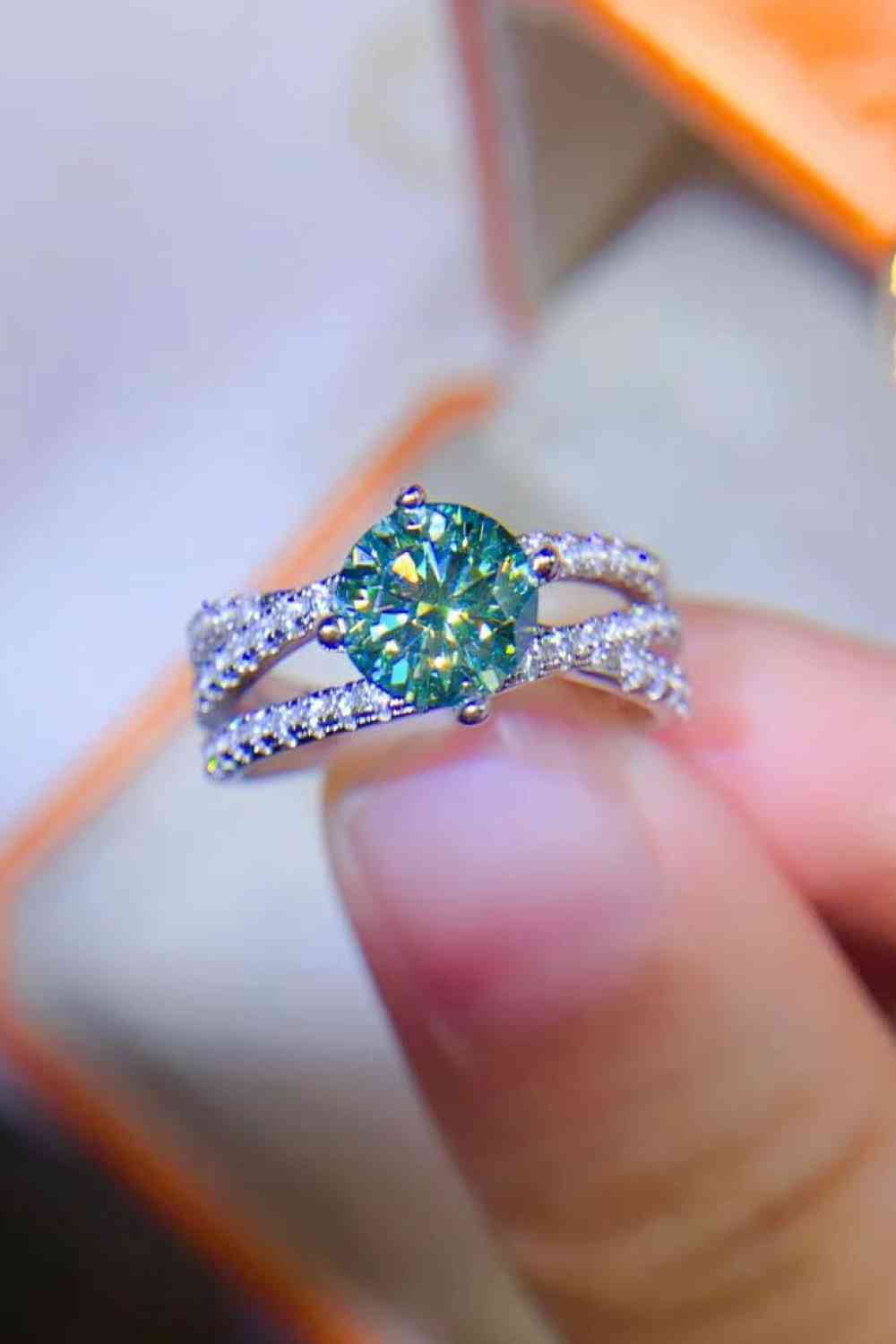 1 Carat Moissanite Contrast 925 Sterling Silver Criss Cross Ring