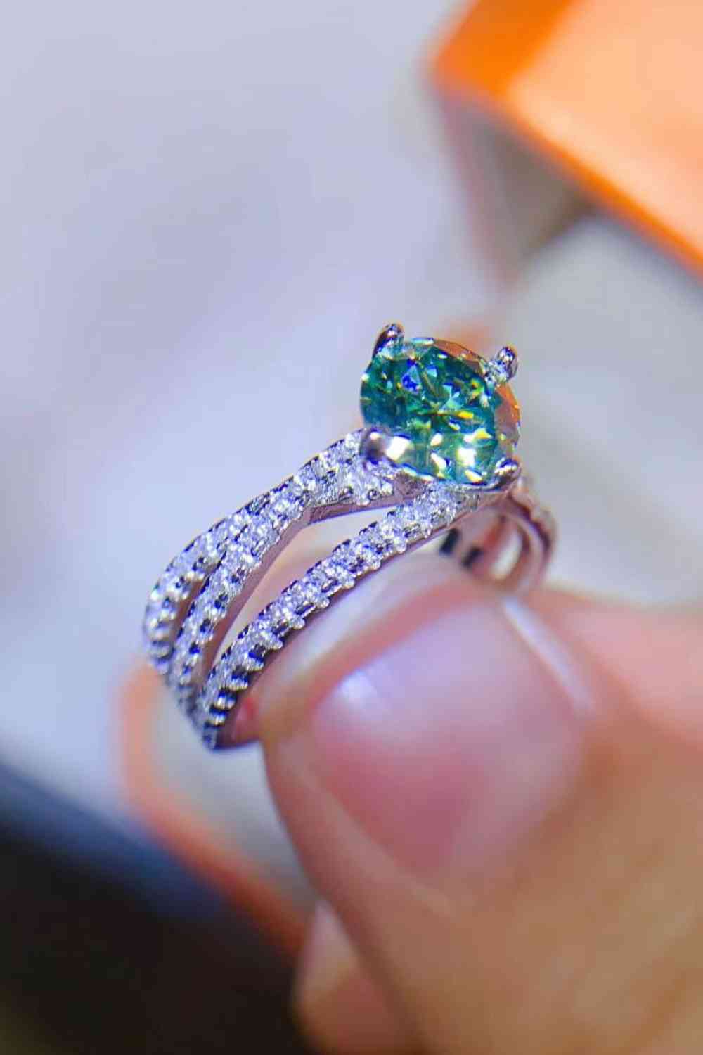 1 Carat Moissanite Contrast 925 Sterling Silver Criss Cross Ring