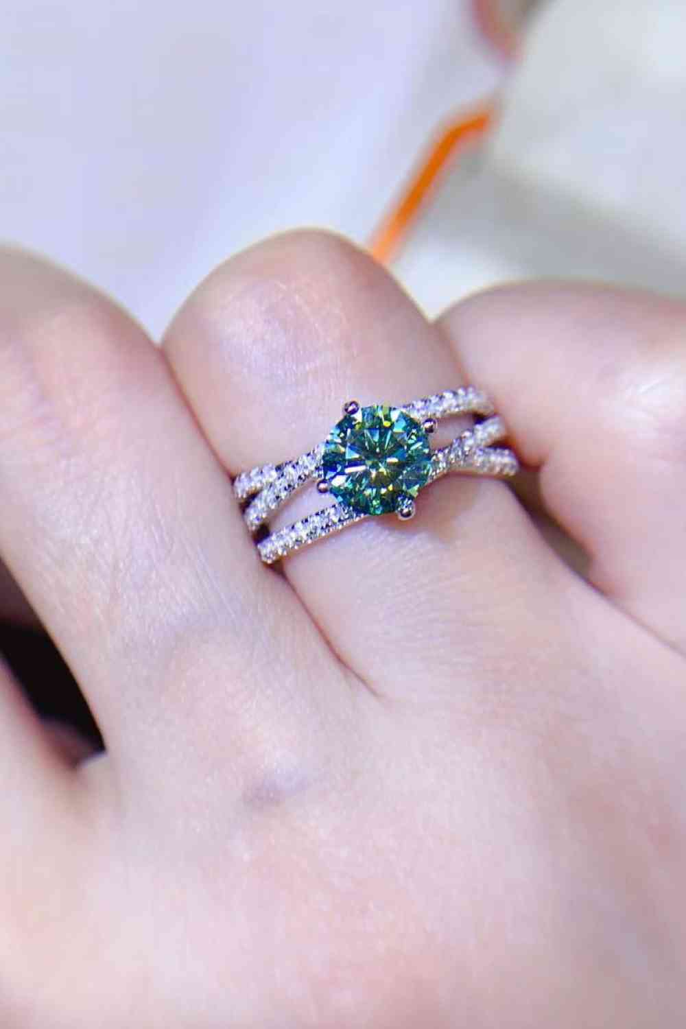 1 Carat Moissanite Contrast 925 Sterling Silver Criss Cross Ring