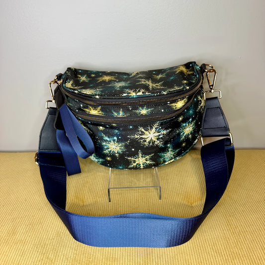 The Roni Nylon Crossbody - Christmas - Snowflake
