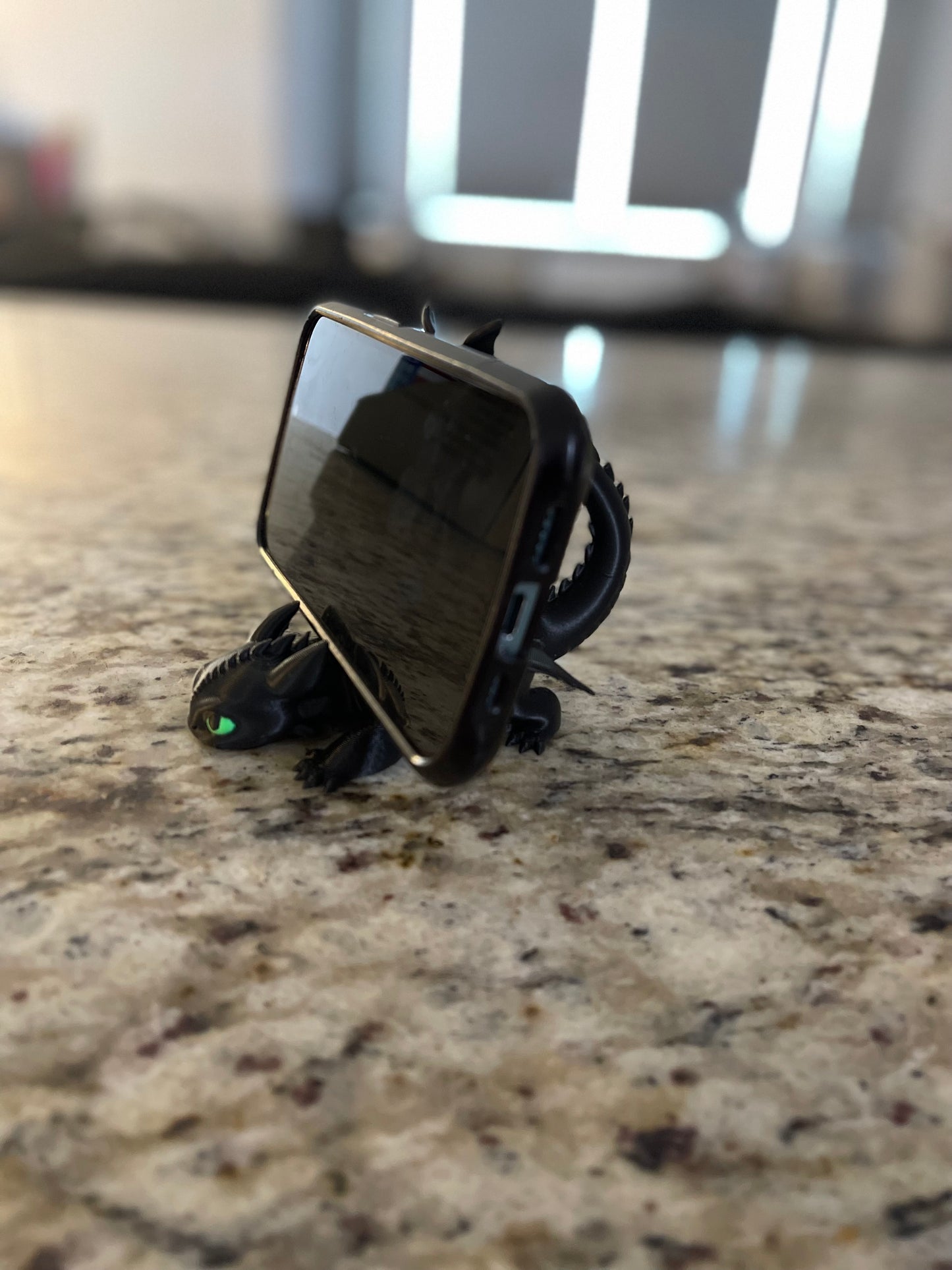 Made by Mike: Dragon Phone Holder