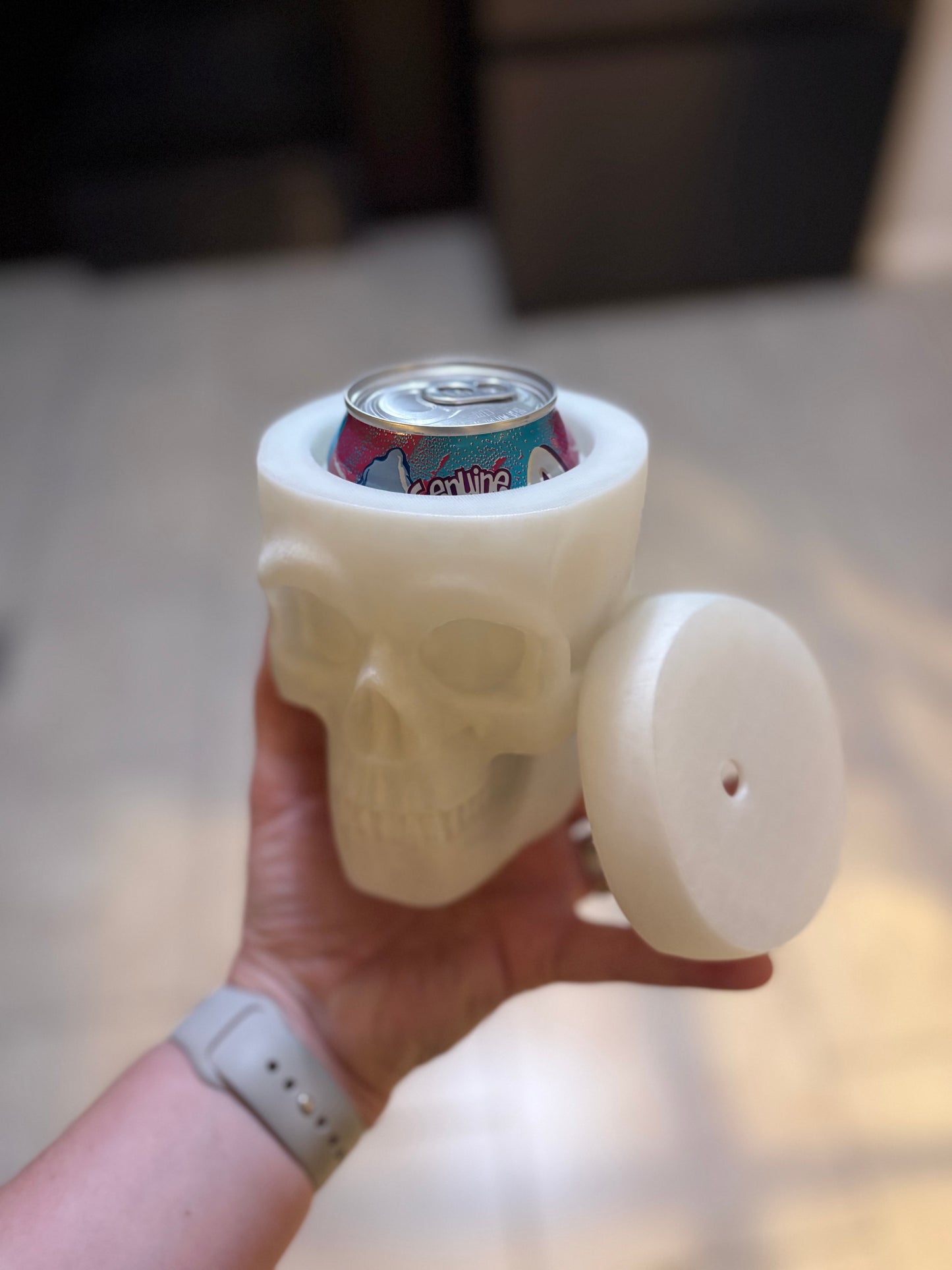 Made by Mike: Skull Can Cooler - GLOW IN THE DARK