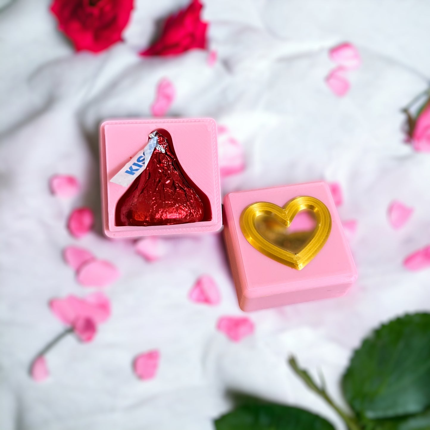 Made by Mike: Just One Kiss 3D printed - Chocolate Kiss Holder Box
