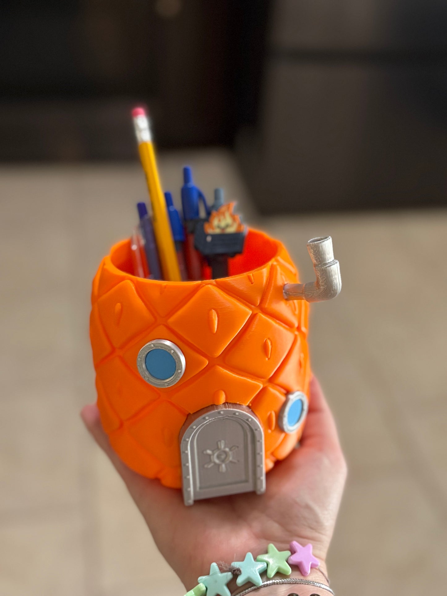 Made by Mike: Pineapple Pencil Holder