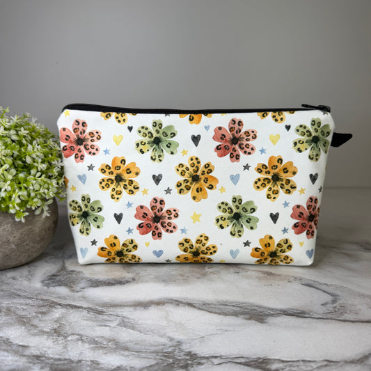 Pouch - Floral Animal Print Heart