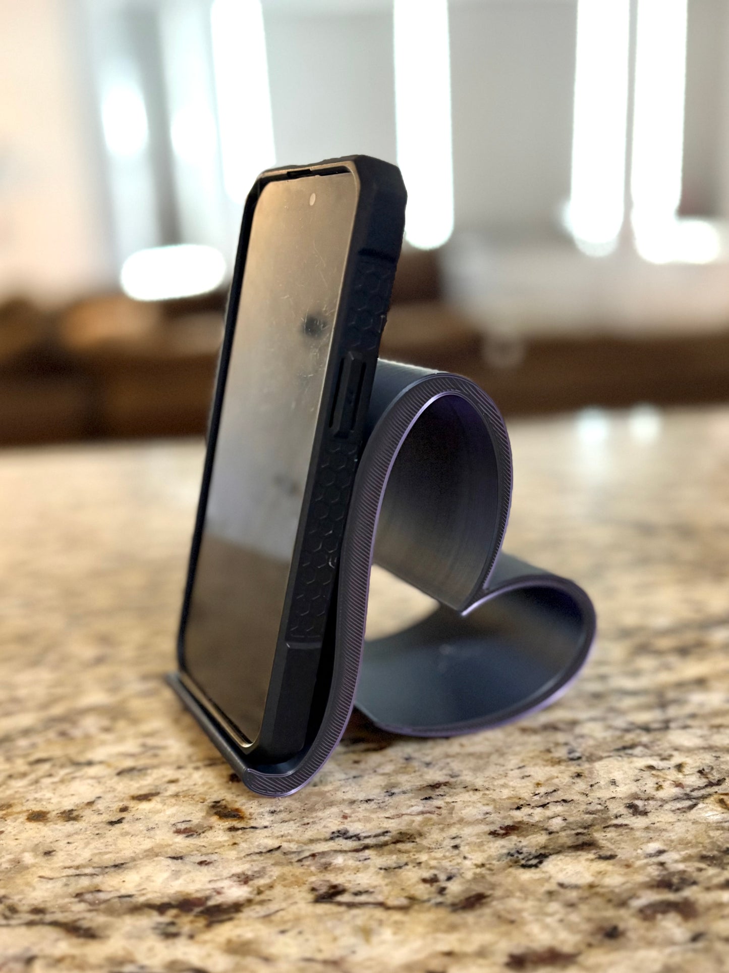 Made by Mike: Heart Phone Stand