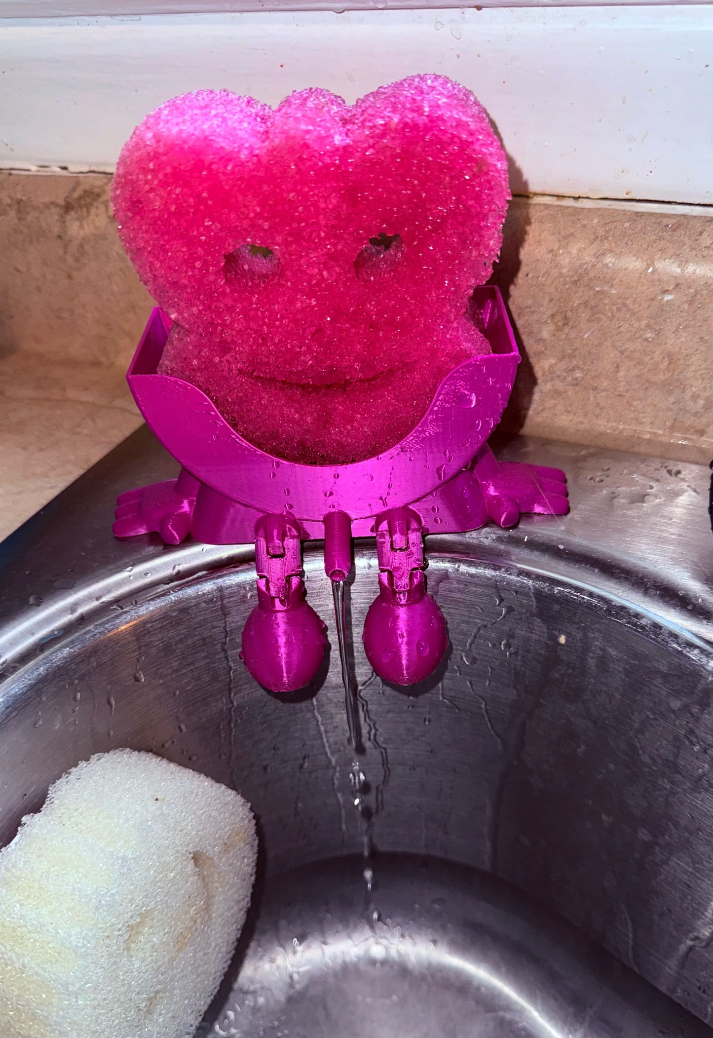 Made by Mike: Peeing Scrub Sponge Holder