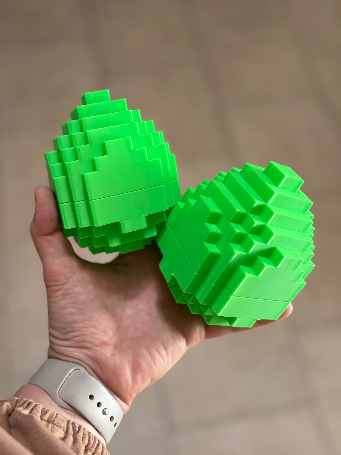 Made by Mike: Large Brick Easter Egg