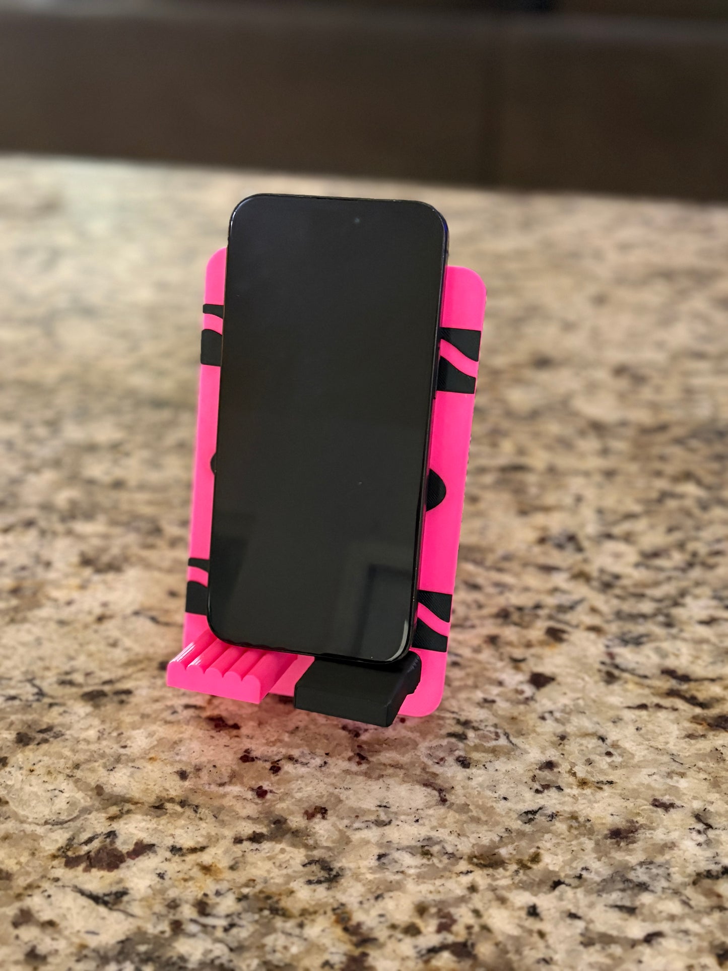 Made by Mike: CUSTOM Crayon Phone Holder