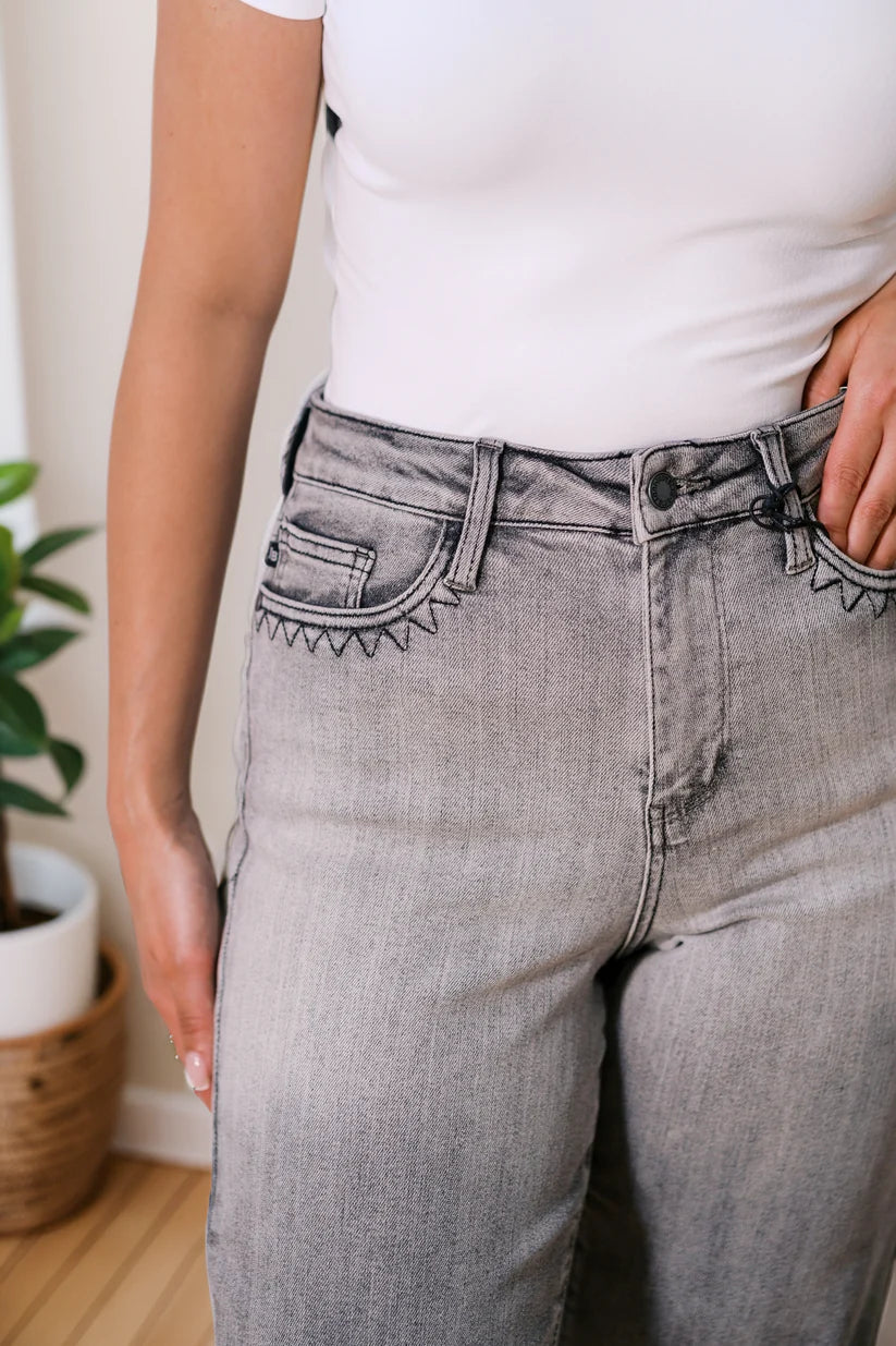 Smokeshow Strolls Judy Blue Capris