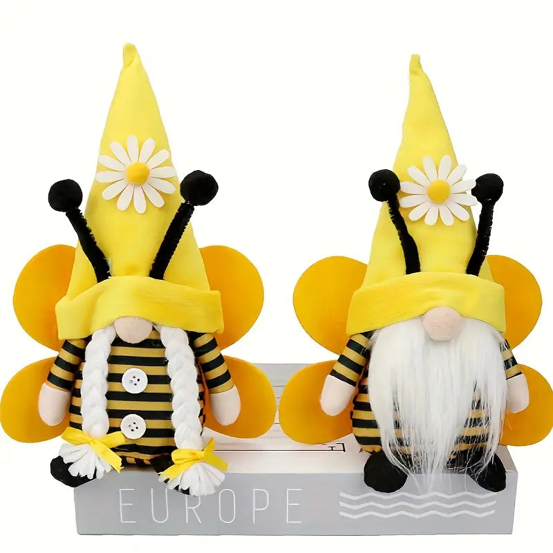 Daisy Bee Gnome - 2 Options