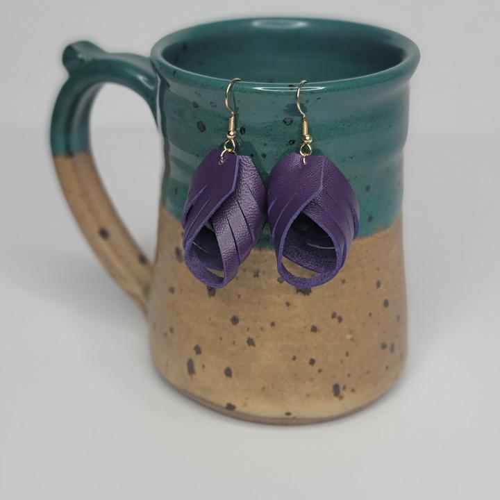 So Airy Earrings in Purple